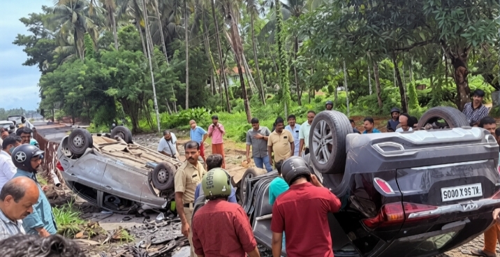 ചെങ്ങോട്ടുകാവ് ബൈപ്പാസിൽ കാറുകൾ കൂട്ടിയിടിച്ച് അപകടം; എട്ടുപേർക്ക് പരിക്ക്